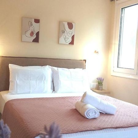 Elena Roza Apartment Mesongí Екстериор снимка