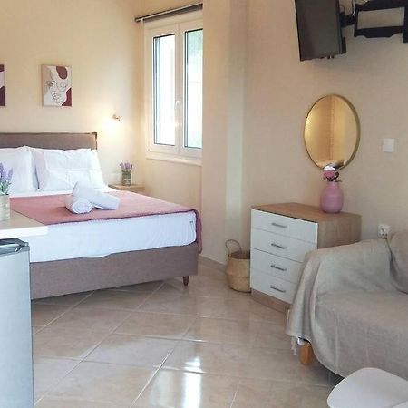 Elena Roza Apartment Mesongí Екстериор снимка