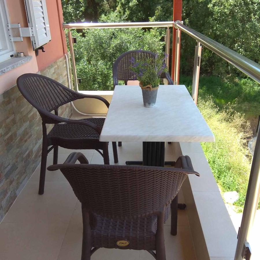 Elena Roza Apartment Mesongí Екстериор снимка